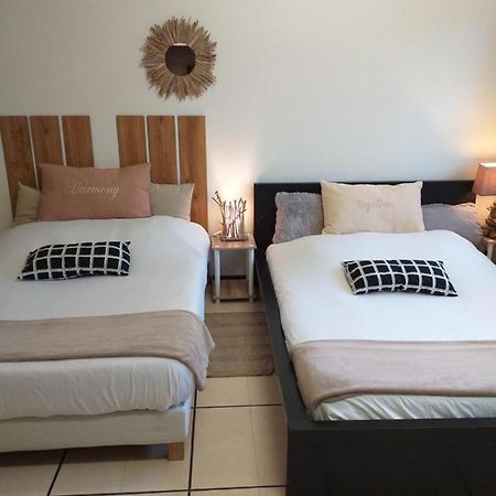 Chez Naomi Bed & Breakfast Saint-Jean-de-Cornies Exterior foto