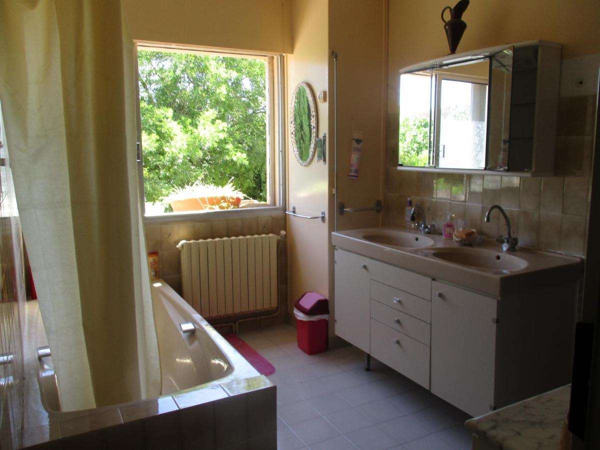 Chez Naomi Bed & Breakfast Saint-Jean-de-Cornies Exterior foto